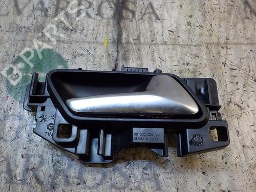 Used Rear right interior door handle Rear right interior door handle PEUGEOT 308 II (LB_, LP_, LW_, LH_, L3_) [2013-2021] 3858920 3858920