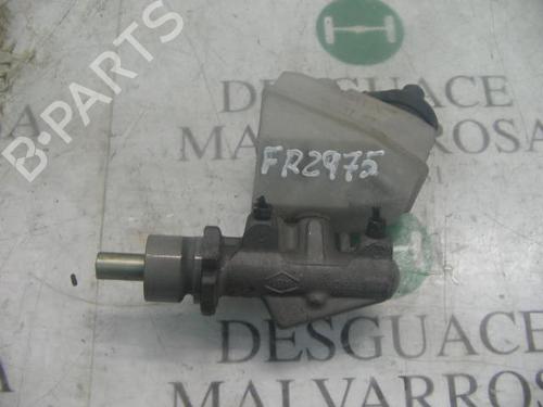 Used Brake master cylinder RENAULT KANGOO (KC0/1_) [1997-2025]  3789206