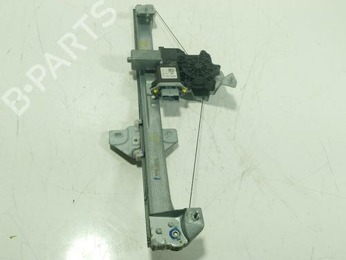 rudehejsemekanisme-ventre-foran-dacia-lodgy-js_-2012-30814089 main image