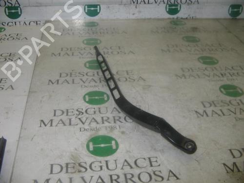 Used Front windshield wiper arm SEAT ALTEA (5P1) 1.9 TDI (105 hp) 3779317
