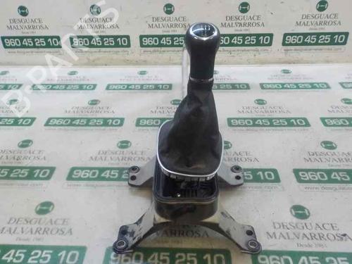 Used Gear lever OPEL CORSA E (X15) 1.4 (08, 68) (90 hp) 7412147