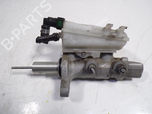 Used Brake master cylinder Brake master cylinder RENAULT ZOE (BFM_) ZOE (88 hp) 8956938 8956938