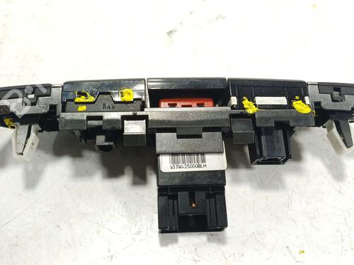 Warning switch HYUNDAI ix35 (LM, EL, ELH) 1.7 CRDi | BP39251474I22 - Image 2