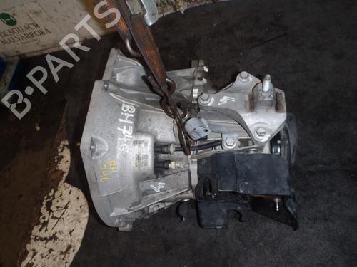 Used Gearbox FORD FIESTA V (JH_, JD_) 1.4 TDCi (68 hp) 3801036