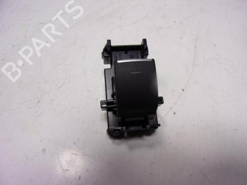 Used Left rear window switch TOYOTA COROLLA Hatchback (_E21_, _EA1_, _EH1_) [2018-2025]  15907419