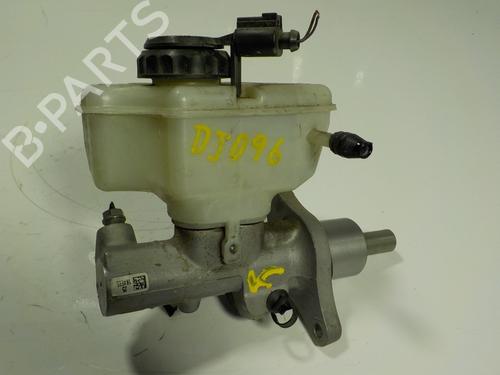 Used Brake master cylinder Brake master cylinder VW CADDY IV Box Body/MPV (SAA, SAH) 2.0 TDI (140 hp) 9831400 9831400