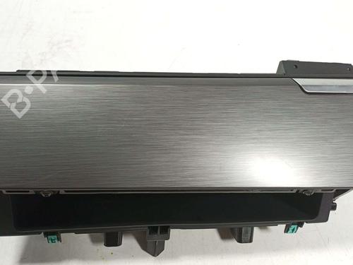glove-box-vw-amarok-t1a-t1b-2022-37446271 main image