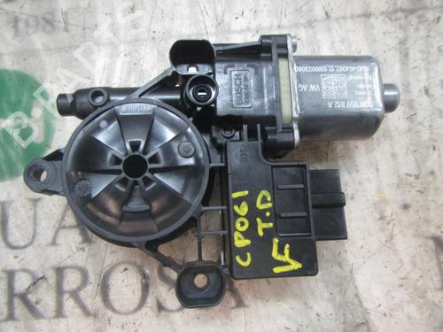 Used Right rear window motor Right rear window motor SEAT LEON (5F1) 1.2 TSI (110 hp) 4016837 4016837