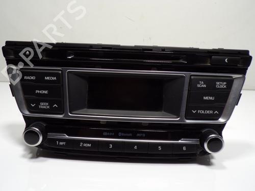 Used Radio Radio HYUNDAI i20 II (GB, IB) 1.2 (84 hp) 10705787 10705787