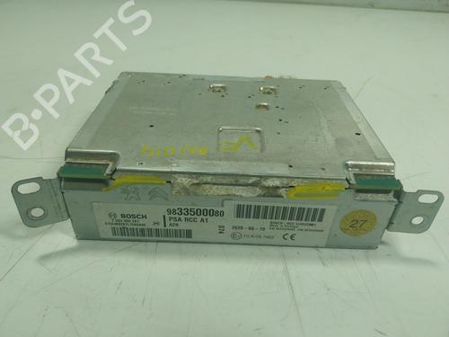 Used Radio Radio OPEL CORSA F (P2JO) 1.2 (68) (101 hp) 17659439 17659439