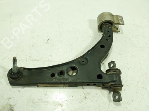 Used Right front suspension arm Right front suspension arm OPEL ASTRA K (B16) 1.4 Turbo (68) (150 hp) 33721714 33721714