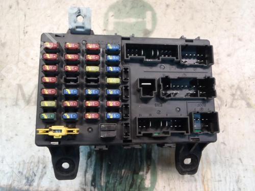Zekeringkast HYUNDAI GETZ (TB) 1.1 (67 hp) 3794666