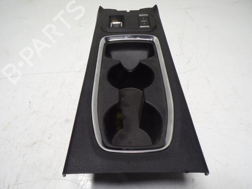 Used Hand brake Hand brake OPEL CORSA F (P2JO) CORSA-e (68) (136 hp) 15065220 15065220