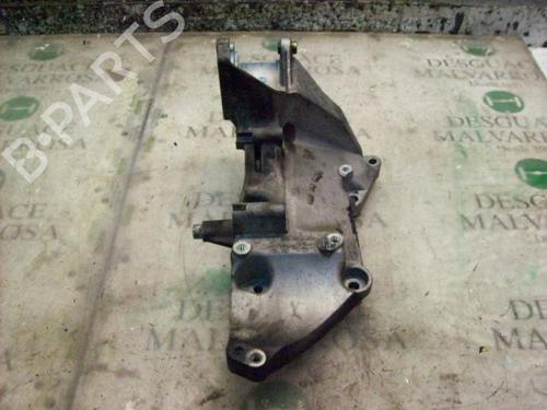 Used Engine mount RENAULT LAGUNA II Grandtour (KG0/1_) 1.9 dCi (KG0G) (120 hp) 9086767
