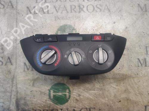 Used Climate control Climate control TOYOTA RAV 4 II (_A2_) 2.0 D 4WD (CLA20_, CLA21_, CLA20R, CLA21R) (116 hp) 3806481 3806481