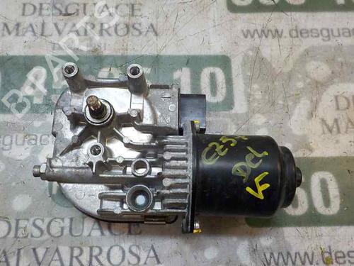 Essuie-glace moteur avant VW PASSAT B6 (3C2) 1.9 TDI (105 hp) 3858737