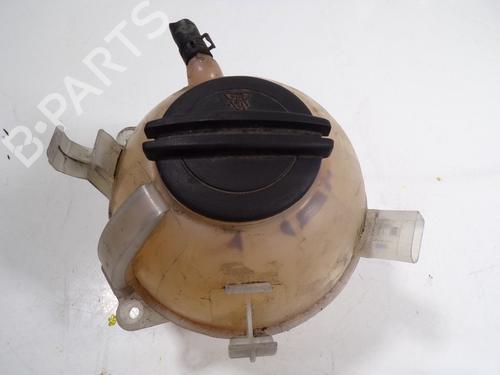 Used Expansion tank Expansion tank 7711722 7711722