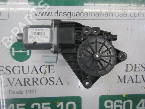 Right front window motor HYUNDAI i30 (FD) 1.6 CRDi | BP3864892E20 
