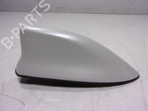 Used Antenna/Base Antenna/Base TOYOTA YARIS (_P21_, _PA1_, _PH1_) 1.5 Hybrid (MXPH11) (92 hp) 16755565 16755565