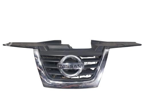 Used Grille NISSAN JUKE (F15) 1.5 dCi (110 hp) 30297767