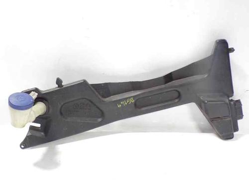 windscreen-washer-tank-citroen-c4-picasso-ii-9676088180-2013-7412617 main image