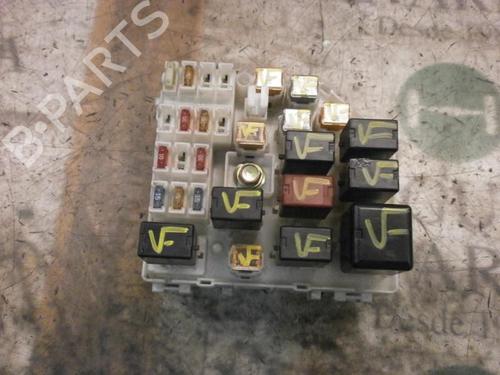 Used Fuse box TOYOTA RAV 4 II (_A2_) [2000-2005]  3788189