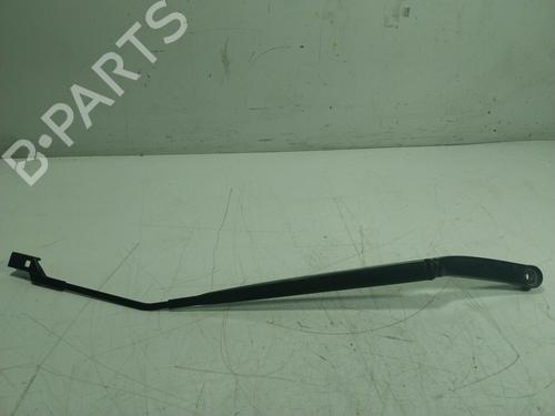 Used Front windshield wiper arm Front windshield wiper arm FIAT TIPO Estate (356_, 357_) [2016-2026] 17235463 17235463