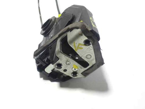 Zamek drzwi tylnych prawych TOYOTA AURIS (_E15_) 1.4 D-4D (NDE150_, NDE150R) 6905002180