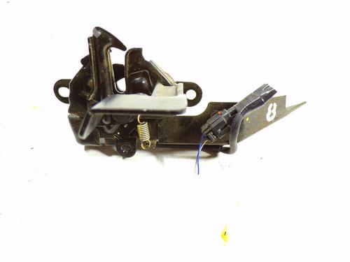 Used Hood lock Hood lock TOYOTA HILUX VI Pickup (_N1_) 2.4 TD (LN190) (90 hp) 9084211 9084211