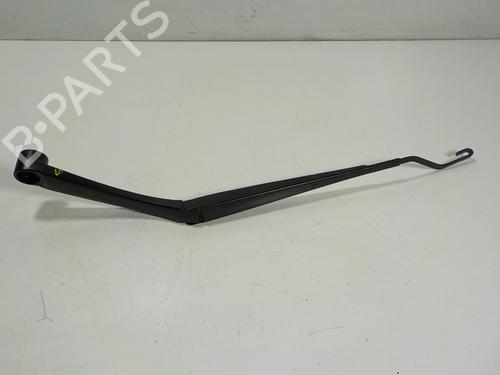 Used Front windshield wiper arm HYUNDAI TUCSON (TL, TLE) 1.7 CRDi (116 hp) 11516609