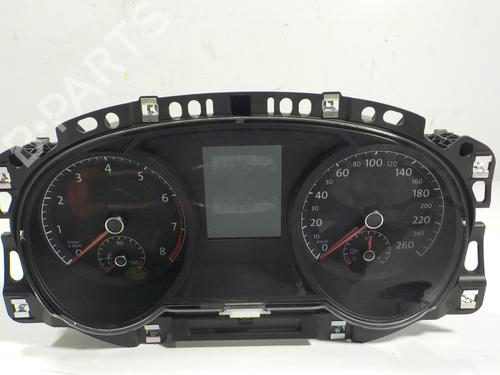 Used Instrument cluster VW GOLF VII (5G1, BQ1, BE1, BE2) 1.4 TSI (125 hp) 16073672