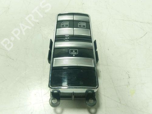 Used Right rear window switch Right rear window switch MERCEDES-BENZ S-CLASS (W221, V221) S 500 4-matic (221.086, 221.186) (388 hp) 39660729 39660729