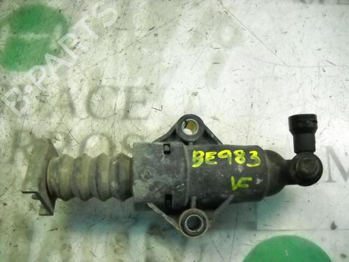 Used Clutch slave cylinder Clutch slave cylinder SEAT LEON (1M1) 1.4 16V (75 hp) 14266834 14266834