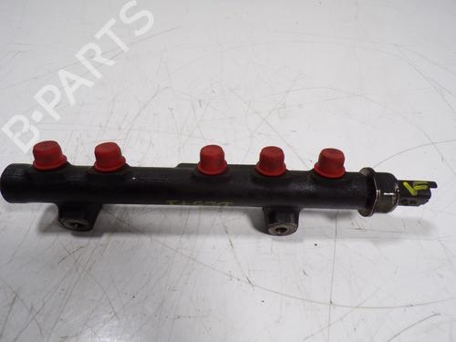 Used Injection rail Injection rail FORD FOCUS III 1.6 TDCi (115 hp) 13020345 13020345