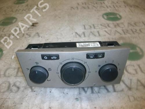 Used Climate control Climate control OPEL ASTRA H GTC (A04) 1.4 (L08) (90 hp) 3772638 3772638