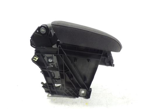 Used Armrest / Center console Armrest / Center console VW GOLF VII (5G1, BQ1, BE1, BE2) 1.6 TDI (115 hp) 8398099 8398099