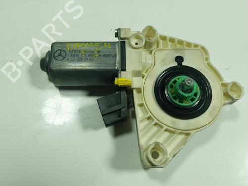 Used Left rear window motor MERCEDES-BENZ S-CLASS (W221, V221) S 320 CDI (211 hp) 17441476