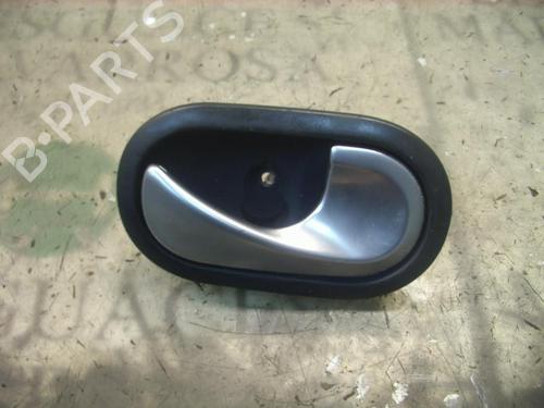 Used Front right interior door handle Front right interior door handle RENAULT MEGANE II (BM0/1_, CM0/1_) 1.5 dCi (BM0F, BM0T, BM2B, CM0F, CM0T) (82 hp) 3777690 3777690
