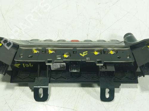 Climate control PEUGEOT 2008 II (UD_, US_, UY_, UJ_, UR_, UC_) 1.2 PureTech 100 (USHNK) | BP27467618I5 