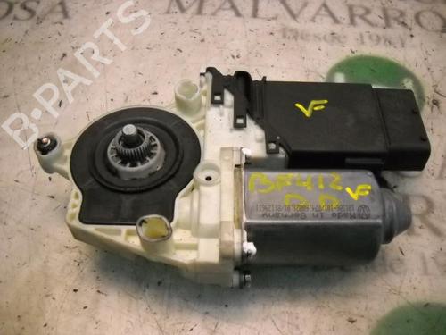 Used Right front window motor Right front window motor 3739928 3739928