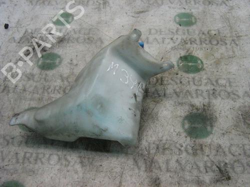 Used Windscreen washer tank VW POLO III (6N1) [1994-1999]  7413308