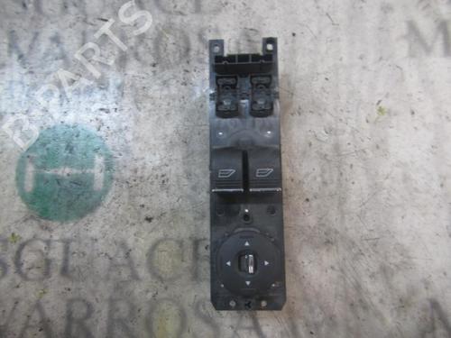 Used Left front window switch FORD FIESTA VI (CB1, CCN) 1.6 TDCi (95 hp) 3833249