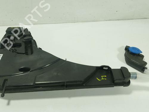 deposito-limpa-vidros-bmw-7-g70-2022-34539206 main image