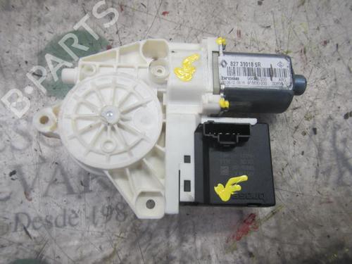 Used Left rear window motor Left rear window motor RENAULT MEGANE III Hatchback (BZ0/1_, B3_) 1.5 dCi (BZ0C) (90 hp) 3848771 3848771