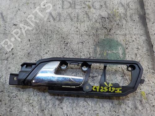 Used Front left interior door handle VW POLO IV (9N_, 9A_) 1.4 TDI (70 hp) 3846968