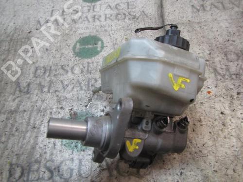 Used Brake master cylinder Brake master cylinder VW PASSAT B6 (3C2) 2.0 TDI (170 hp) 4010348 4010348