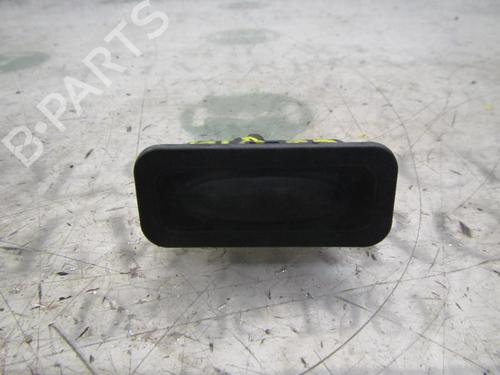 Used Tailgate handle Tailgate handle RENAULT SCÉNIC III (JZ0/1_) 1.5 dCi (106 hp) 3826518 3826518