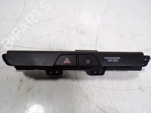 Used Warning switch Warning switch KIA RIO IV (YB, SC, FB) 1.2 CVVT (84 hp) 10390367 10390367