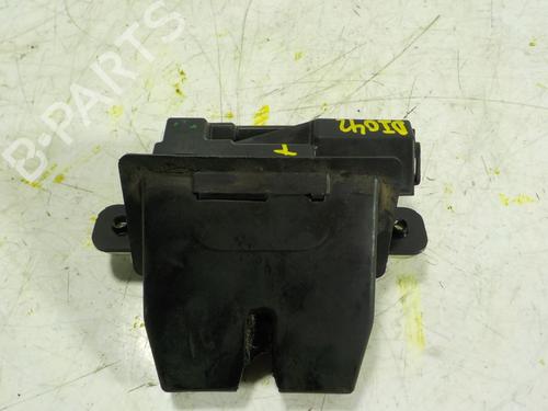 Used Tailgate lock FORD FIESTA VI (CB1, CCN) 1.4 TDCi (70 hp) 9204086
