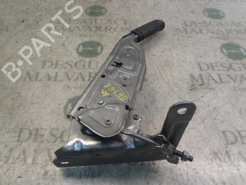hand-brake-renault-megane-iii-hatchback-bz01_-b3_-15-dci-2008-8770214 main image